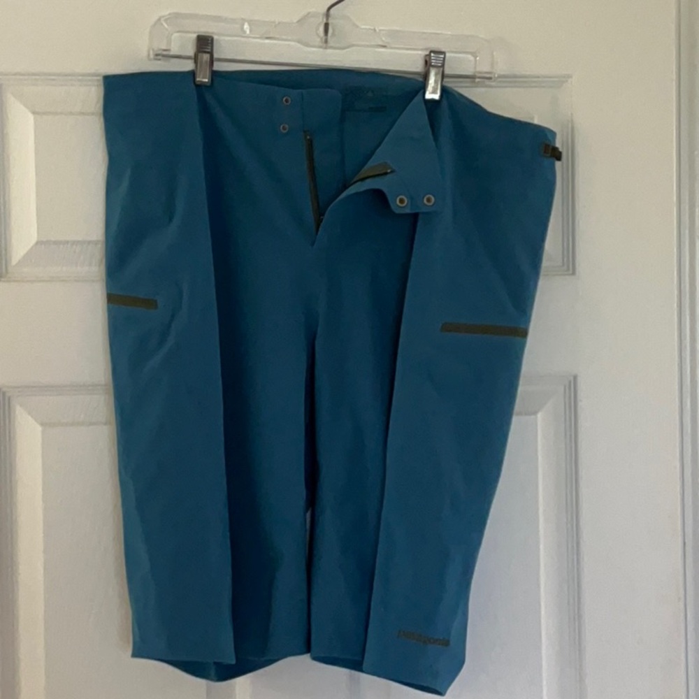 Patagonia  Men’s Dirt Roamer Bike Short size 38